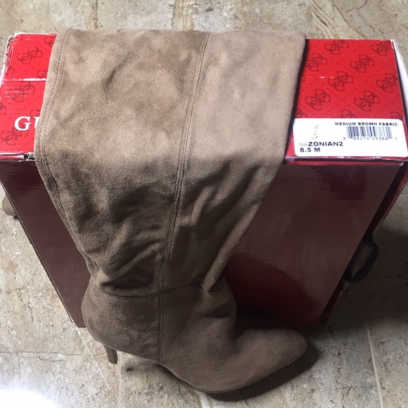 Guess 👢 - Picture 4 of 8